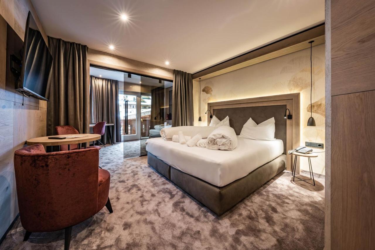 Hotel Gasthof Bruecke Майрхофен Экстерьер фото